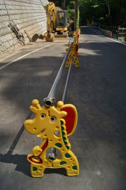 Wegafzetting bij Kibune, foto: Maarten Slagboom